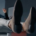 Feet on legrest 1